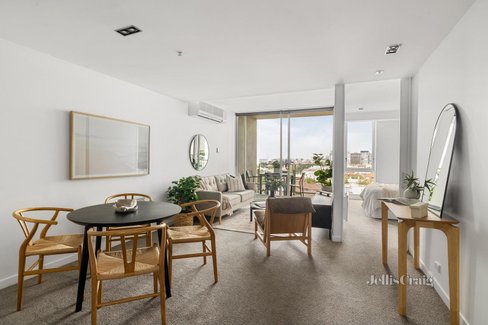 1016v/162 Albert Street East Melbourne 3002