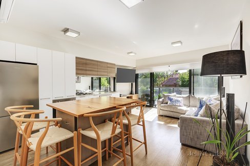 101/80 Cade Way Parkville 3052
