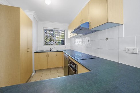 10/183 Government Road, Labrador QLD 4215