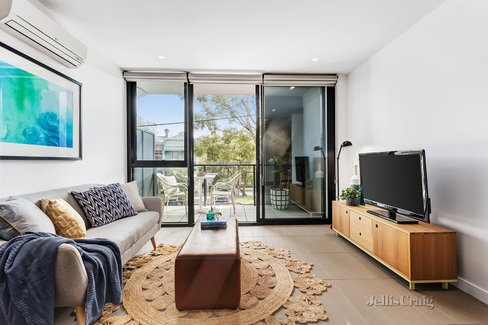 101/89 Roden Street West Melbourne 3003