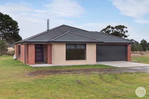 102 Brumbys Lane, SNAKE VALLEY VIC 3351