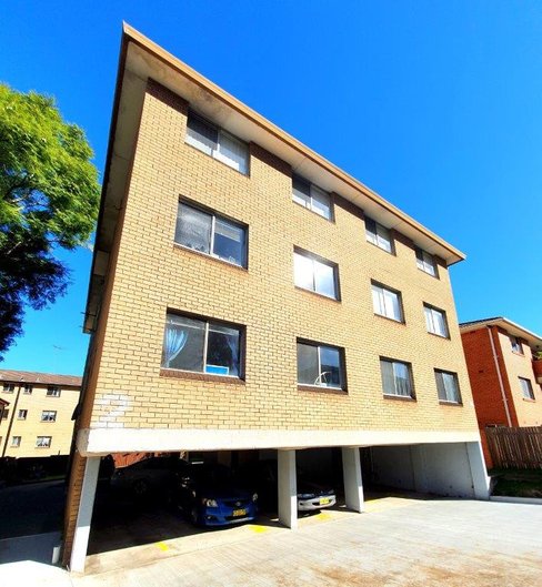 10/2 Olive Street, LIVERPOOL