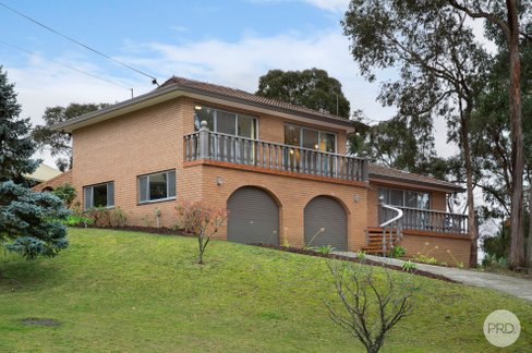 102 Rathkeale Avenue, MOUNT HELEN VIC 3350