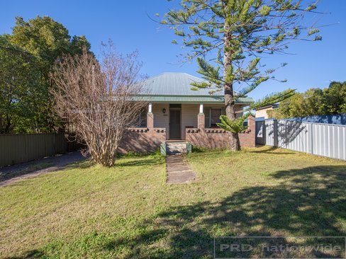102 Victoria Street, EAST MAITLAND NSW 2323