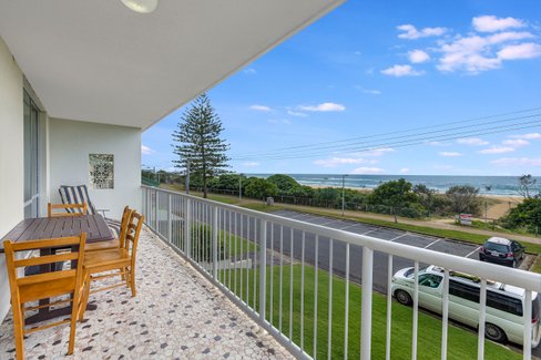 10/206-210 Pacific Parade, BILINGA QLD 4225