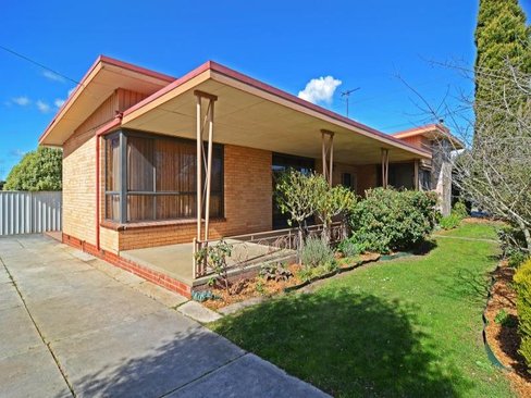 1022 Norman Street Wendouree 3355