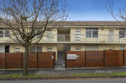 10 25 Clarence Street Malvern East 3145