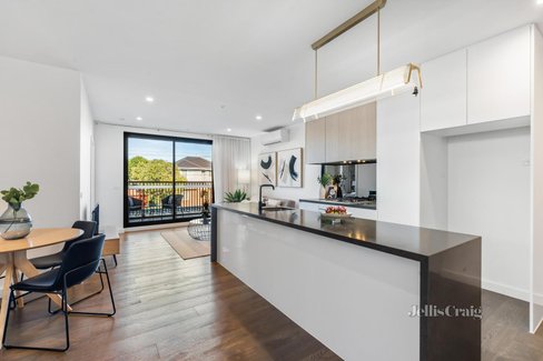 102 669 Centre Road Bentleigh East 3165