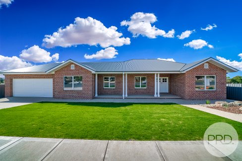 103 Coleman Street, TURVEY PARK NSW 2650