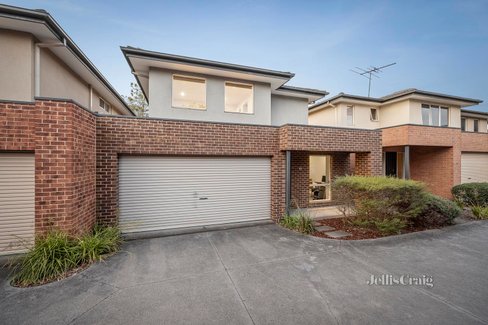 10 303-305 Maroondah Highway Croydon North 3136