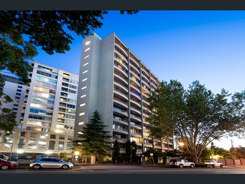 103/81 Queens Road Road Melbourne 3004