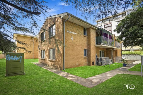 10/4 John Tipping Grove, Penrith NSW 2750