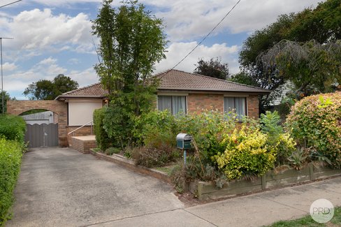 1043 Norman Street, WENDOUREE VIC 3355