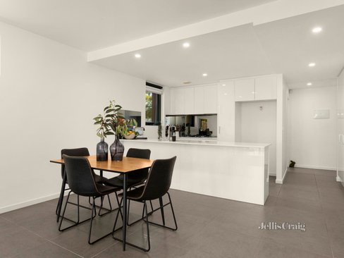 104 51 Sandown Road Ascot Vale 3032