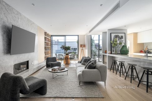 104 65 Maitland Street Glen Iris 3146