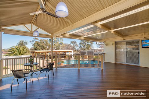 105 Manilla Road, TAMWORTH NSW 2340