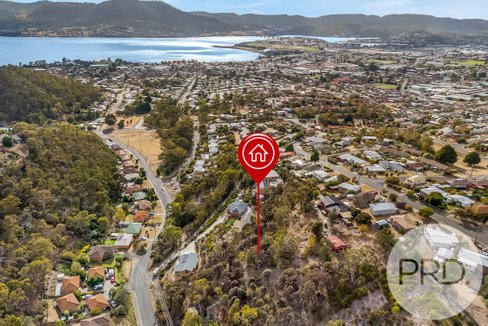 105 Montrose Road, MONTROSE