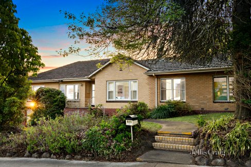 105 Rostrevor Parade Mont Albert North 3129