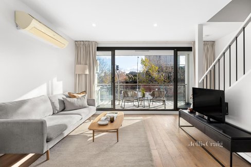 105 124 Palmerston Street Carlton 3053