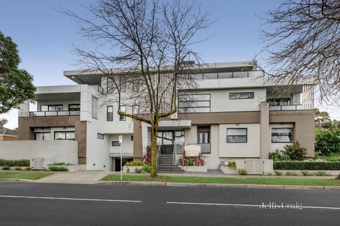 105 166 Blackburn Road Doncaster East 3109
