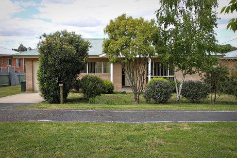 106 Albury Street, TUMBARUMBA NSW 2653