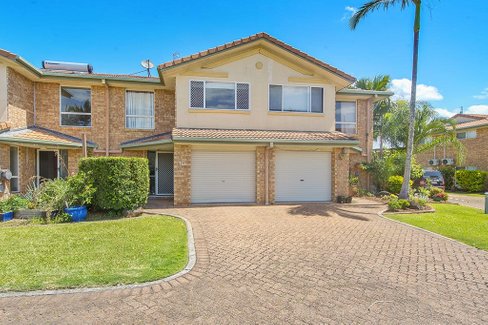 10/6 Harley Street, LABRADOR QLD 4215