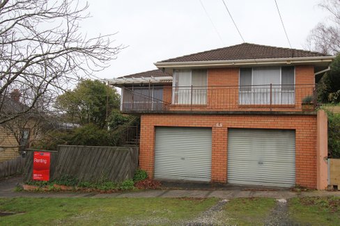 106 Howard Street, SOLDIERS HILL VIC 3350