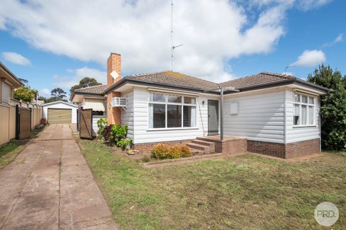 106 McKay Street, LEARMONTH VIC 3352