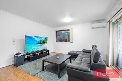 10/6 Mead Drive, CHIPPING NORTON NSW 2170