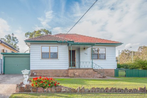 106 Robert St, TENAMBIT NSW 2323