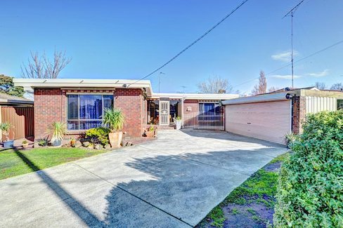 106 Warrina Drive Delacombe 3356