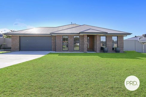106 Whitehall Avenue, SPRINGDALE HEIGHTS NSW 2641