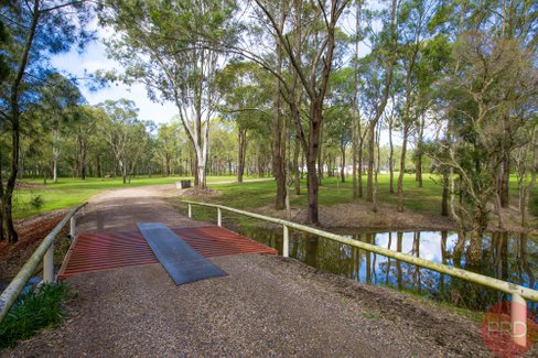 1060 Clarence Town Road, SEAHAM NSW 2324