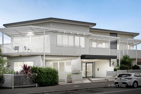 106 129 Douglas Parade Williamstown 3016