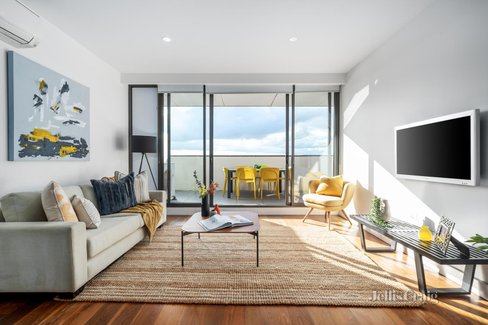 106 201 Whitehorse Road Balwyn 3103