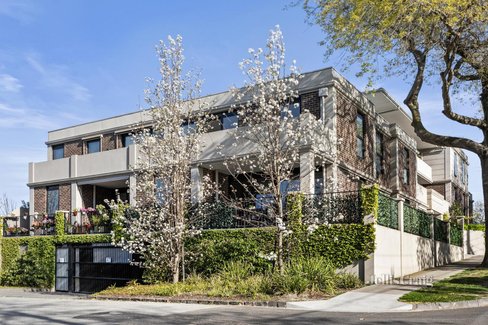 106 723 Toorak Road Kooyong 3144