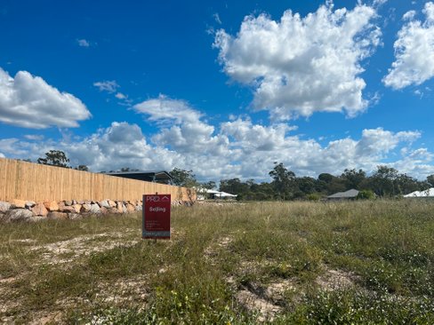 107 Broadacres Drive, TANNUM SANDS QLD 4680