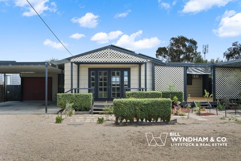 107 Main Road, Paynesville