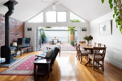 108 Arthurton Road Northcote 3070