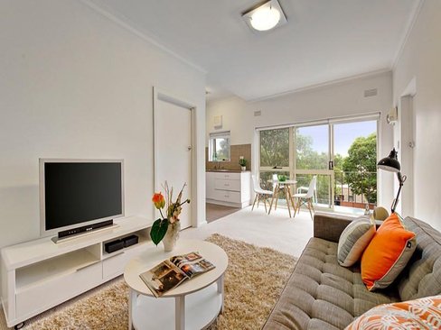 10 82 Campbell Road Hawthorn East 3123