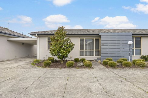10/9 Barry Street Mentone 3194