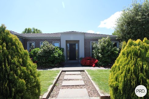 109 Canadian Lakes Boulevard, CANADIAN VIC 3350