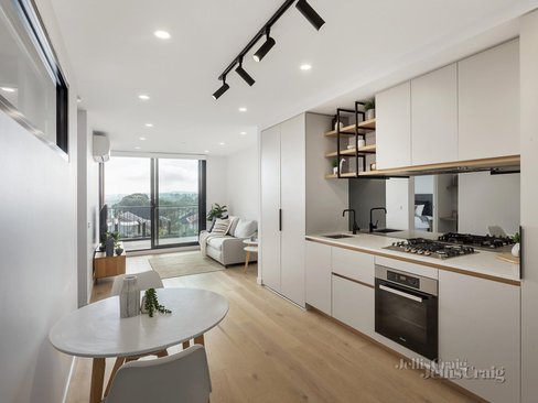 109 1 Red Hill Terrace Doncaster East 3109