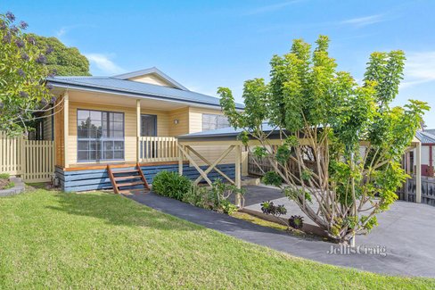 10A Helena Road Lilydale 3140