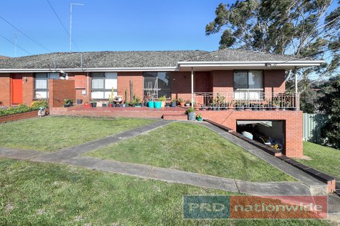 11 & 11A Albion Street, GOLDEN POINT VIC 3350