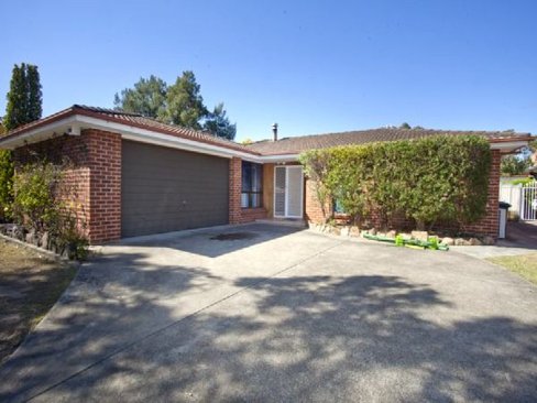 11 Adele Crescent, ASHTONFIELD NSW 2323