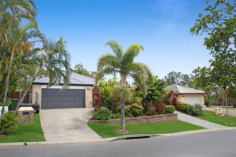 11 Arbury Hill Close, Burleigh Heads QLD 4220