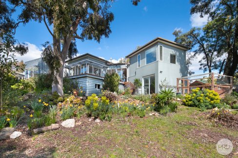 11 Augusta Drive, CRESWICK VIC 3363