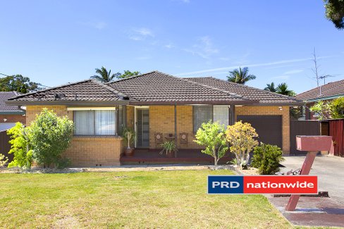 11 Bass Street, COLYTON NSW 2760
