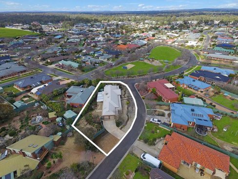 11 Battunga Court, STRATHFIELDSAYE VIC 3551